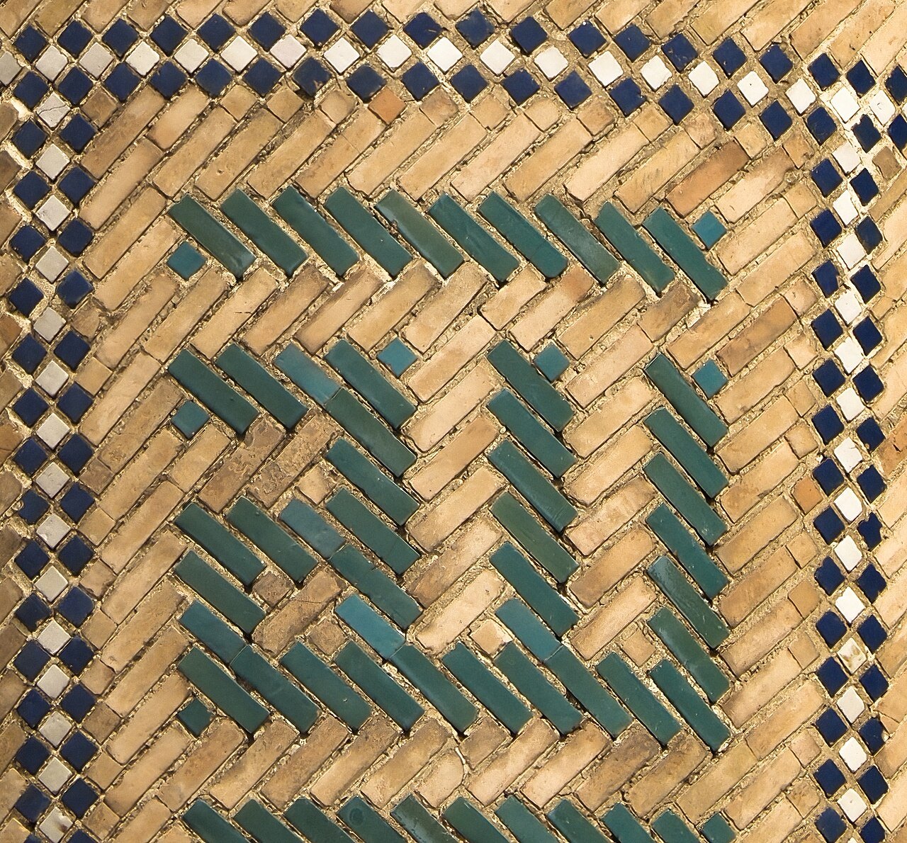 Gur-Amir, Samarqand: sirli gʻishtdan kvadrat kufi. Foto: Petar Milošević, CC BY-SA 4.0