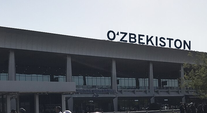Toshkent aeroporti tomidagi Ipak Davlat Bold, maket
